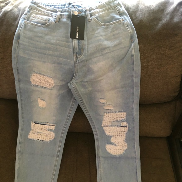 Women Jeans - Picture 2 of 3